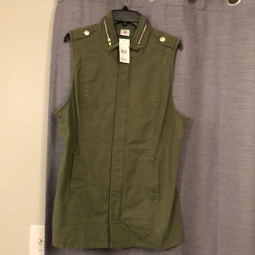 Khaki green vest